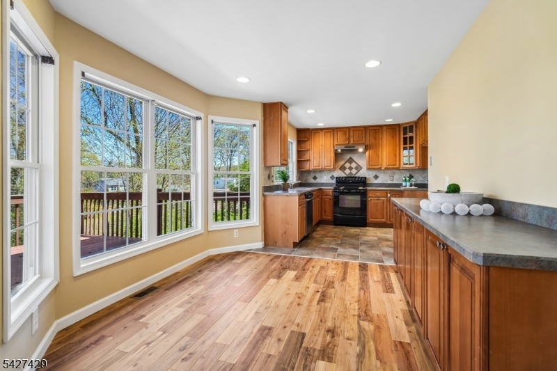 2 Log Road Lake Hopatcong, NJ 07849 - Photo 26 of 43