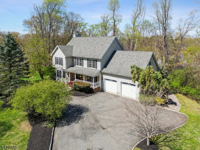 2 Log Road Lake Hopatcong, NJ 07849 - Photo 4 of 43