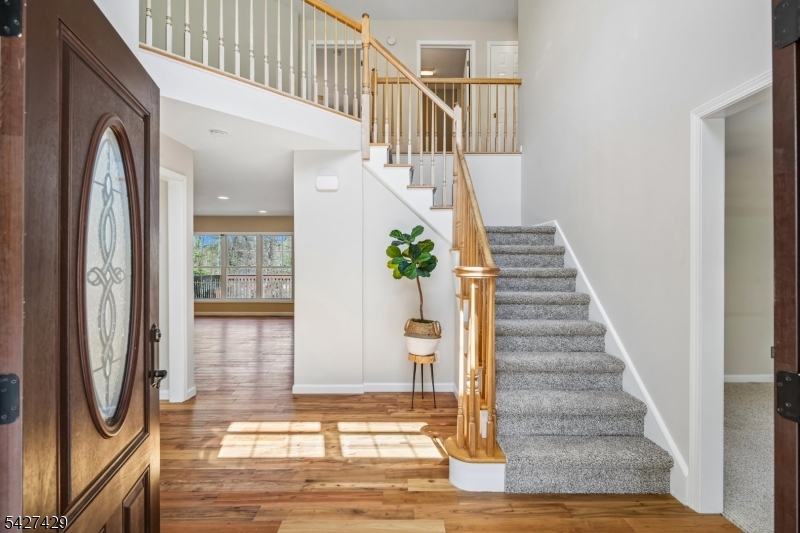 2 Log Road Lake Hopatcong, NJ 07849 - Photo 6 of 43