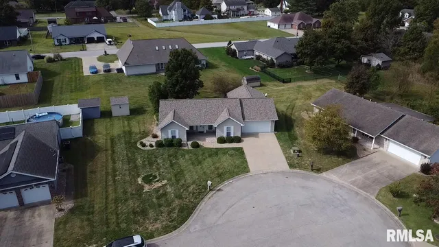 $249,000 | 108 Chase Lane, Marion, IL 62959