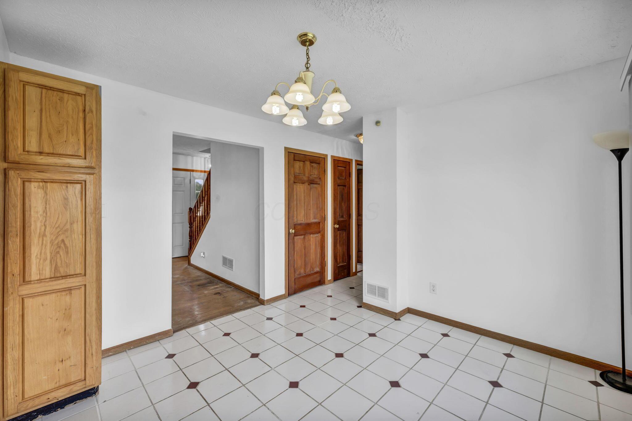 810 Kenton-Galion Road East Marion, OH 43302 - Photo 13 of 70 19-web-or-mls-810 Kenton-Galion Rd_26