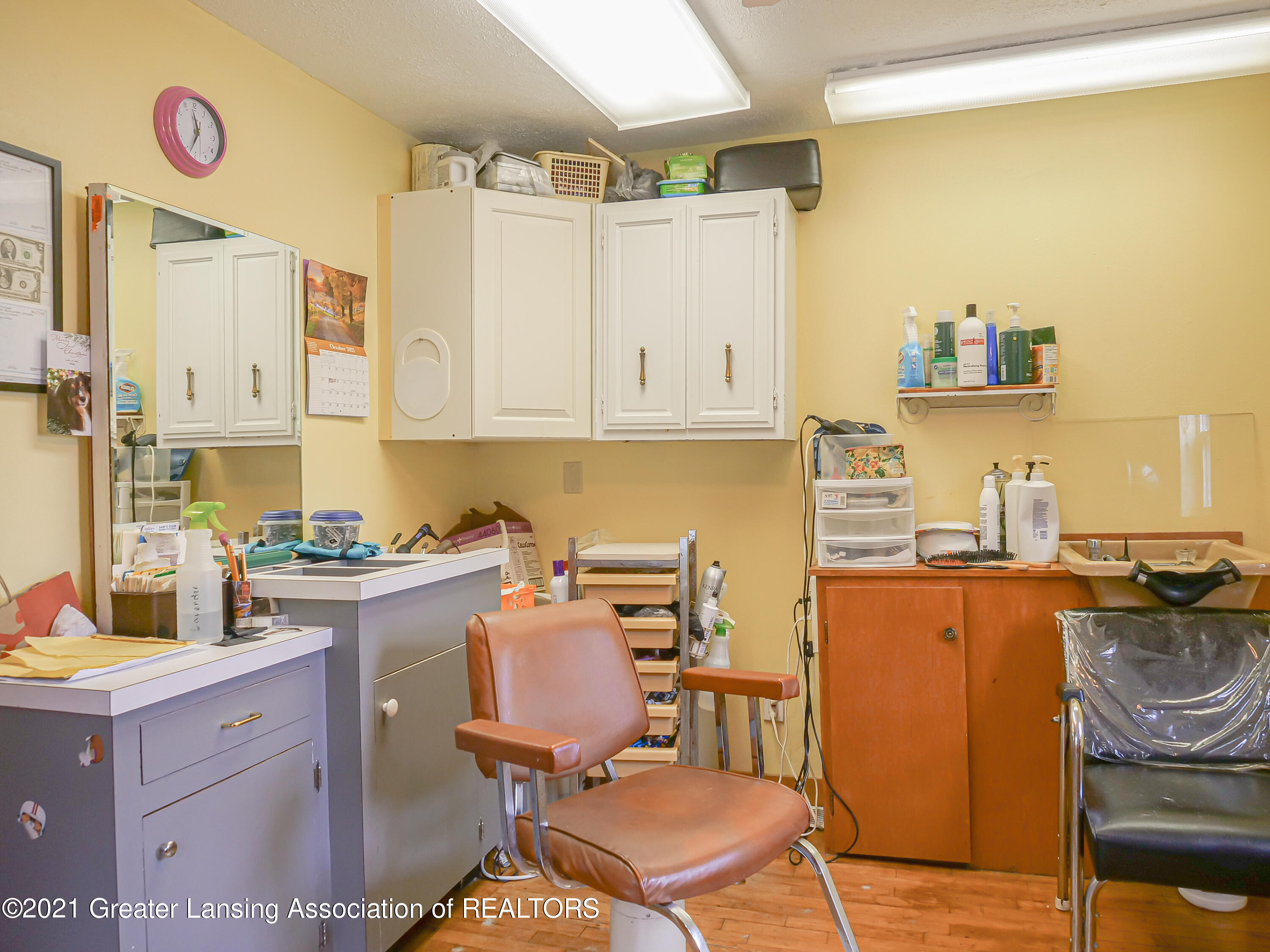1401 Reo Road Lansing, MI 48910 - Photo 11 of 38 1401_Reo_Rd-14