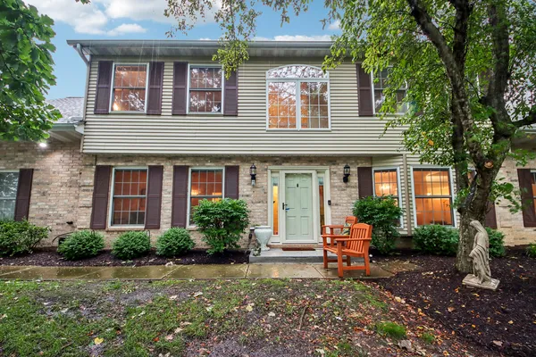 $375,000 | 1544 Laurel Oaks Drive, Streamwood, IL 60107