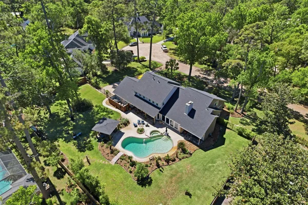 $999,990 | 2210 Long Valley Drive, Kingwood, TX 77345