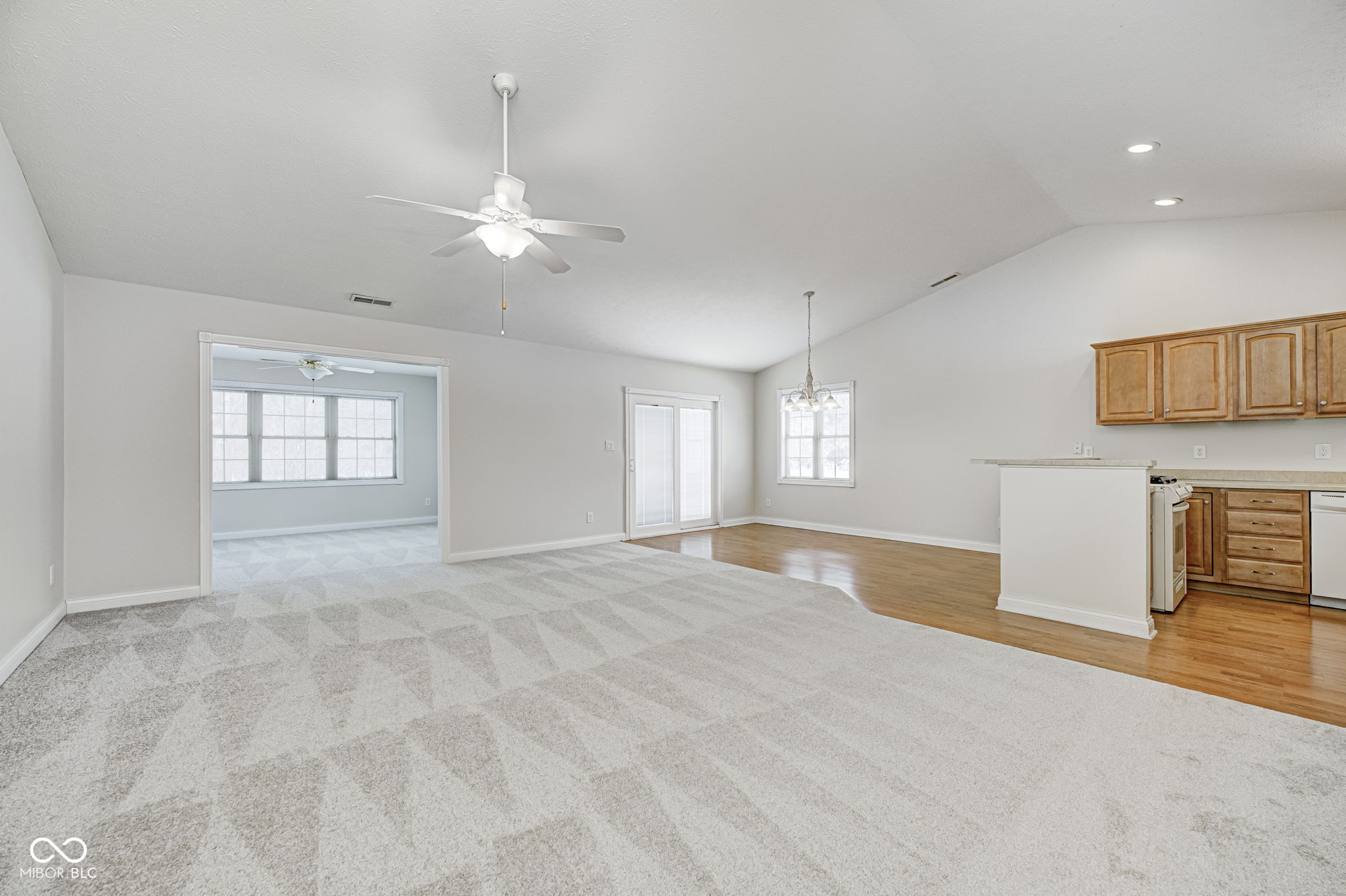 7775 Rosa Drive Indianapolis, IN 46237 - Photo 4 of 27