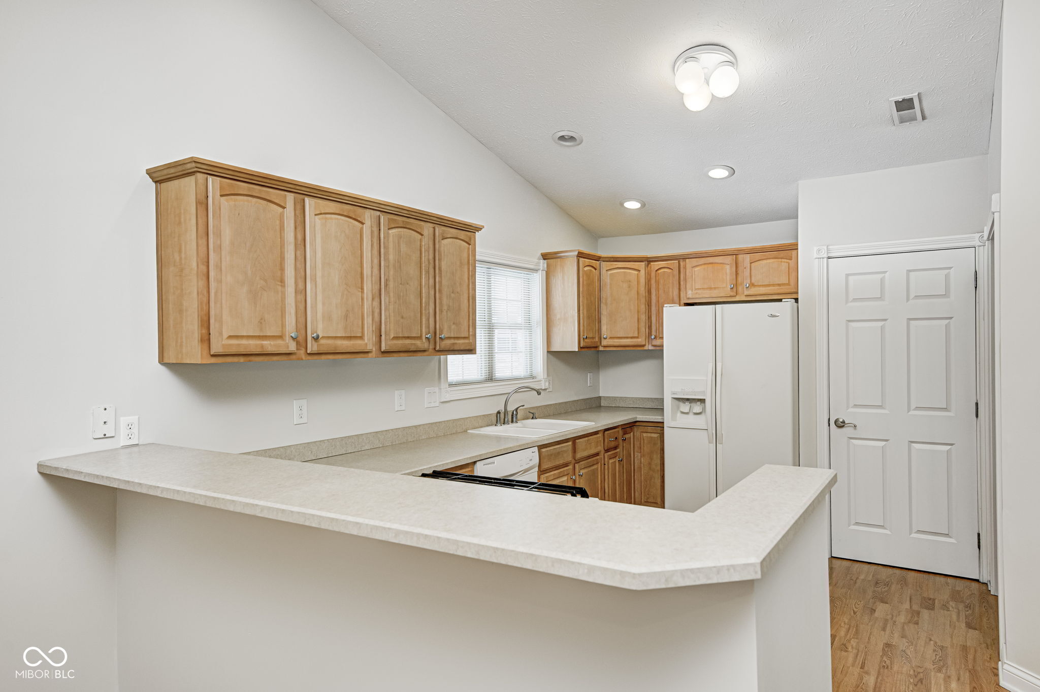 7775 Rosa Drive Indianapolis, IN 46237 - Photo 8 of 28