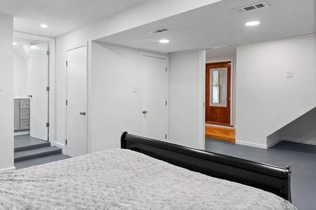 a view of empty room