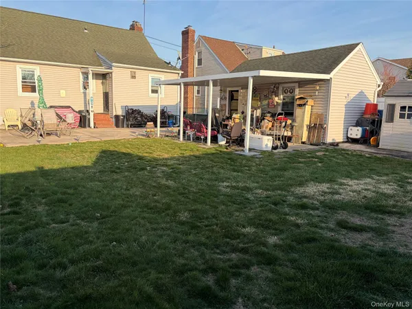 $635,000 | 2526 South St Marks Avenue, Bellmore, NY 11710