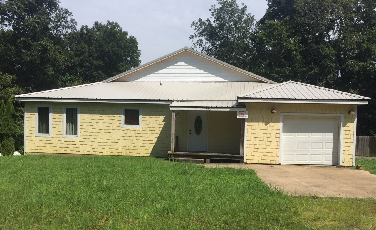 1323 Roberts Road Cadiz, KY 42211 - Photo 1 of 20 Gallery Image 1