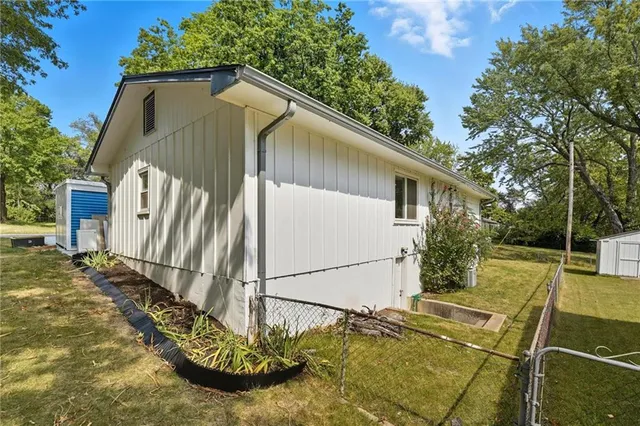 $165,000 | 8201 East 110th Street, Kansas City, MO 64134