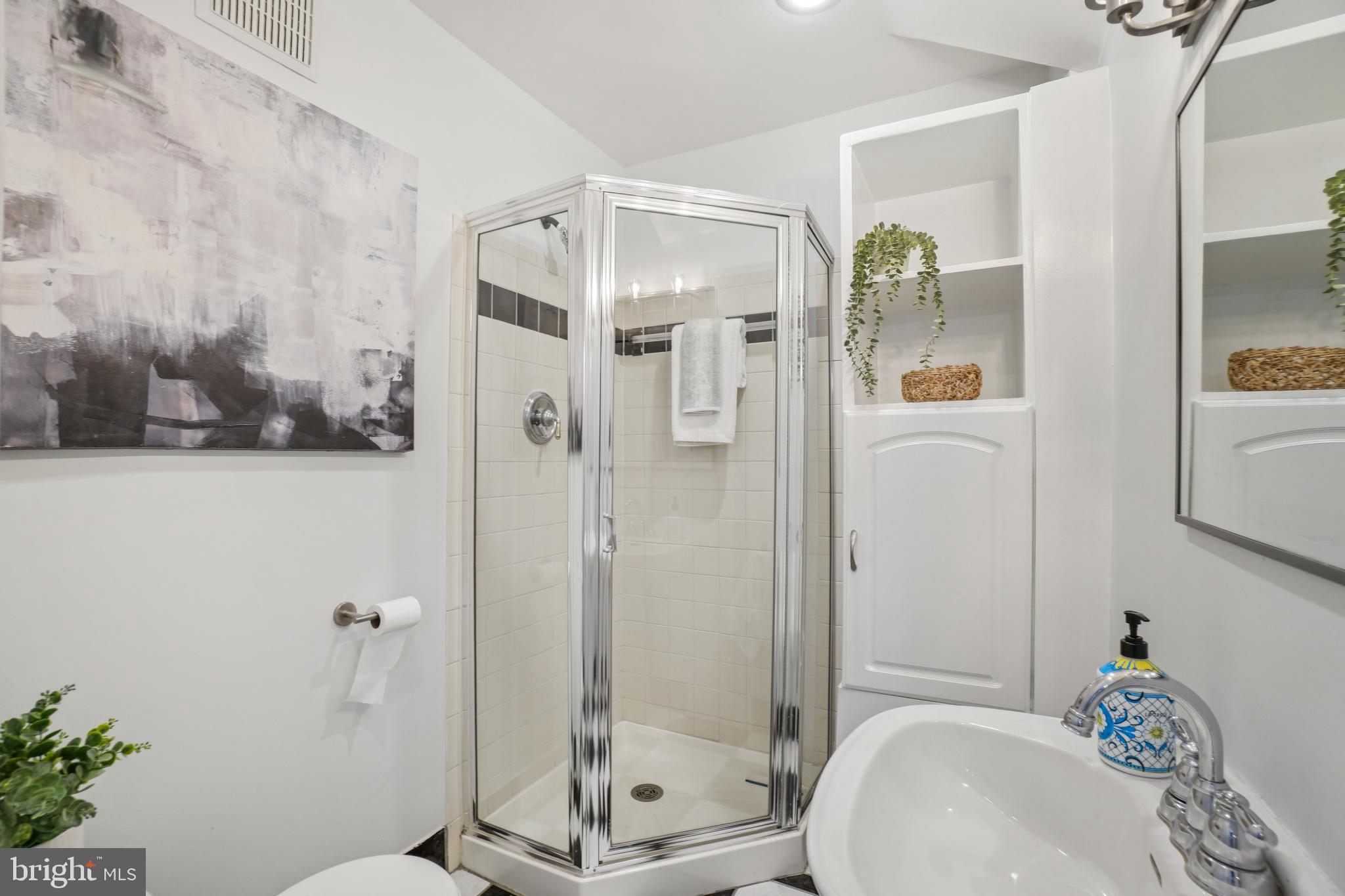 2439 Monroe Street Northeast Washington, DC 20018 - Photo 14 of 31