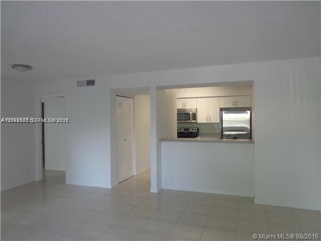 540 South Park Road, Unit 159 Hollywood, FL 33021 - Photo 4 of 19
