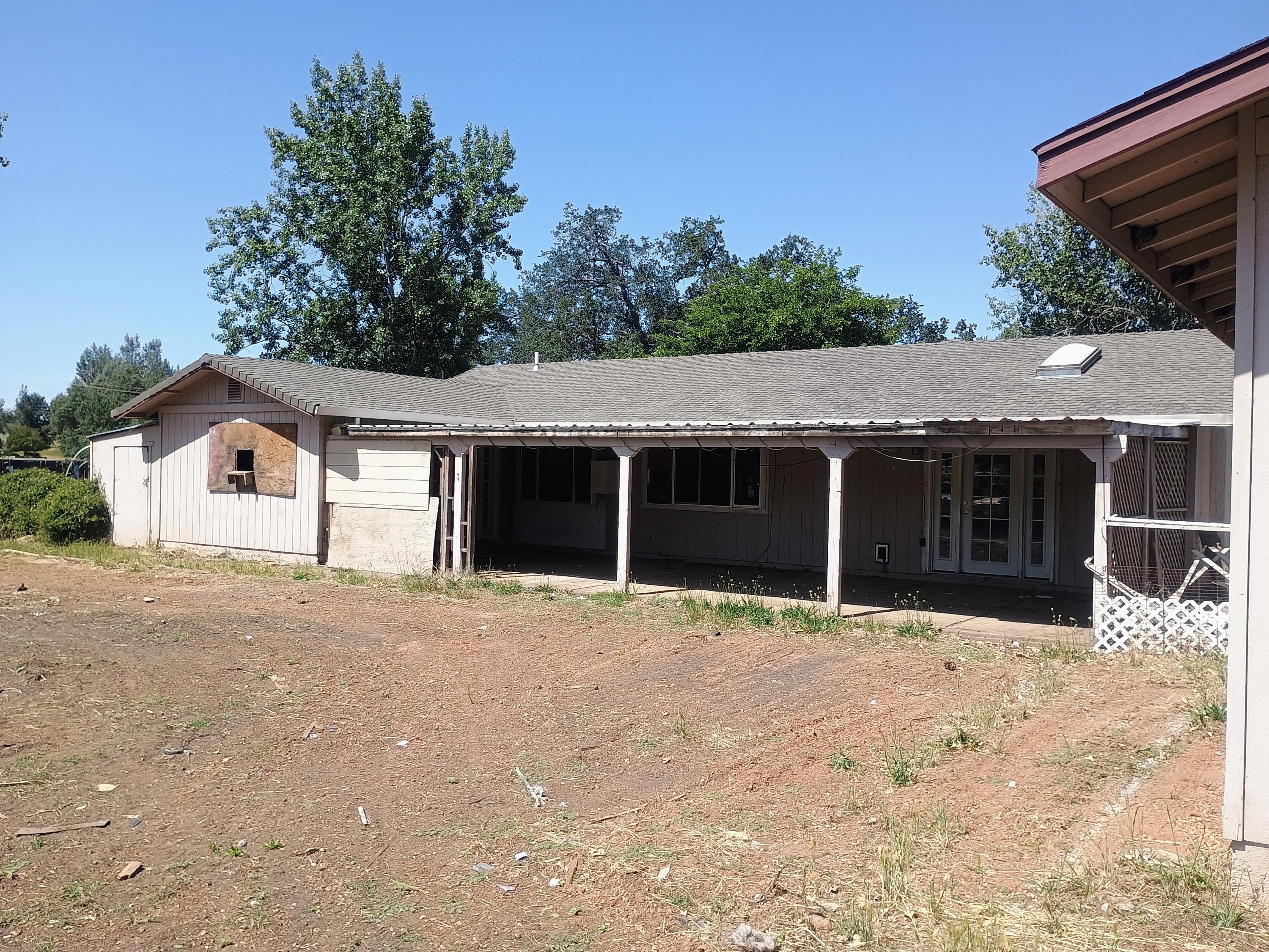 14425 Holiday Road Redding, CA 96003 - Photo 11 of 28 holcvpat