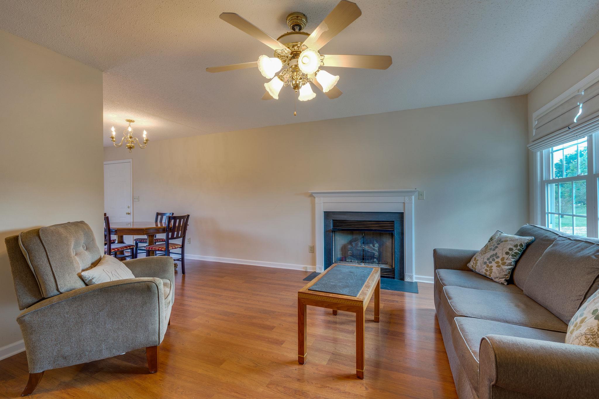 2285 Zion Road Columbia, TN 38401 - Photo 7 of 25 Living Room/Dining combo gives it that open concept feel.