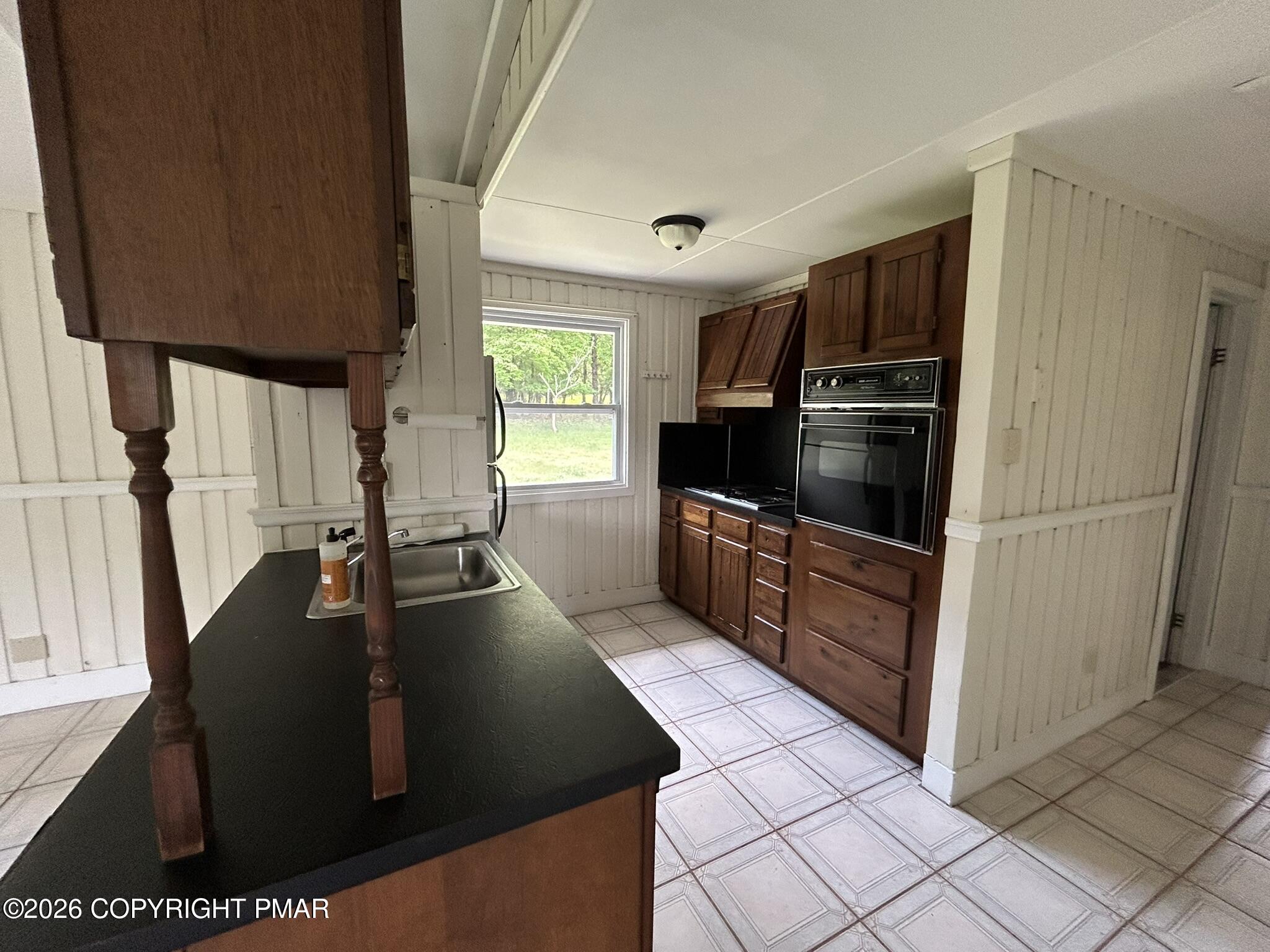 548 Mountain Road Albrightsville, PA 18210 - Photo 10 of 20 IMG_1990