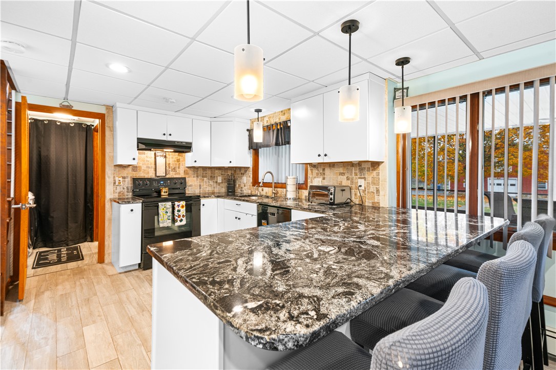 642 Greenville Road North Smithfield, RI 02896 - Photo 22 of 47