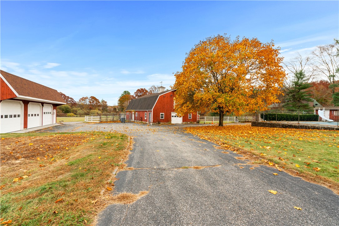 642 Greenville Road North Smithfield, RI 02896 - Photo 31 of 47