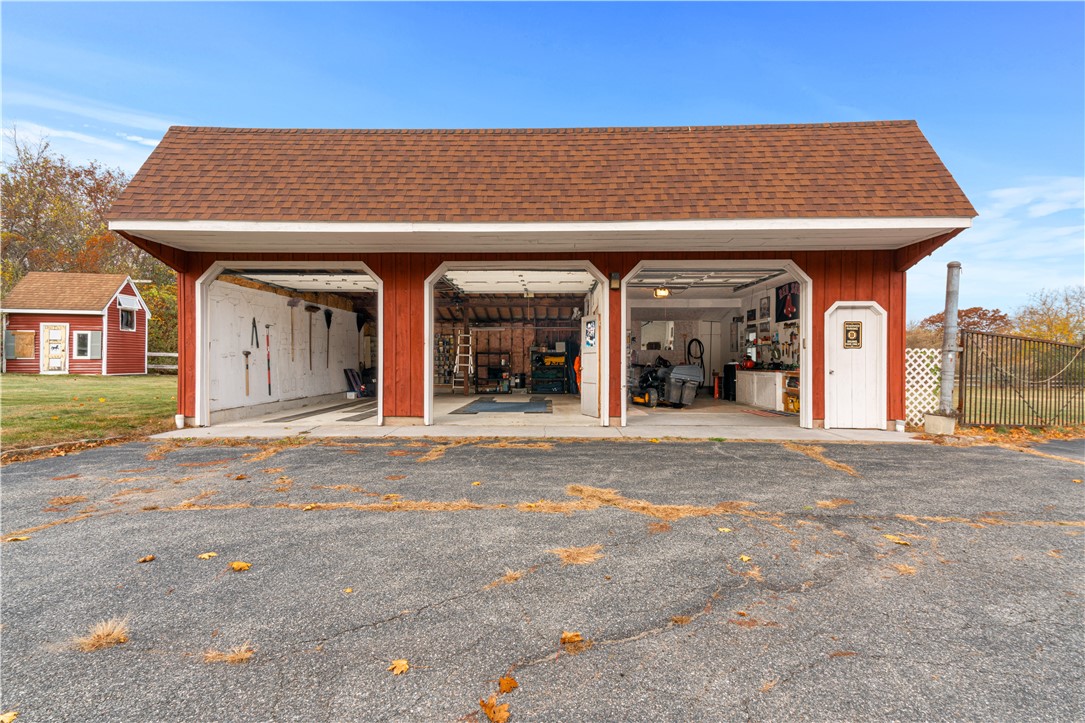 642 Greenville Road North Smithfield, RI 02896 - Photo 40 of 47