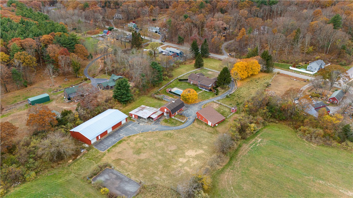 642 Greenville Road North Smithfield, RI 02896 - Photo 7 of 47