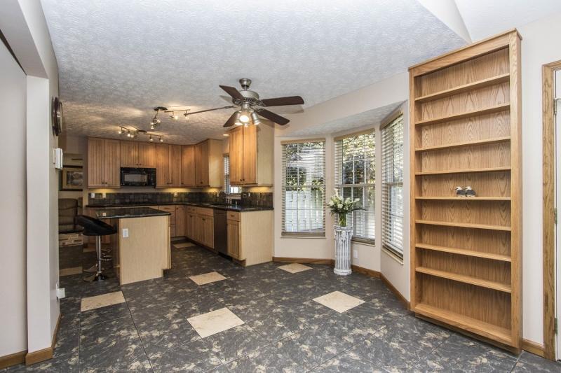 188 Midhurst Road Gahanna, OH 43230 - Photo 17 of 32