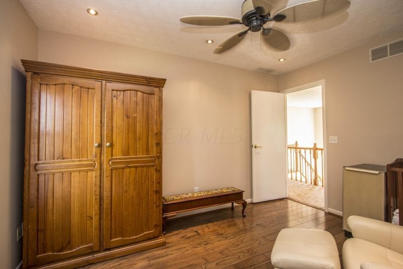 188 Midhurst Road Gahanna, OH 43230 - Photo 25 of 32