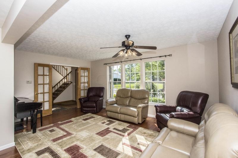 188 Midhurst Road Gahanna, OH 43230 - Photo 4 of 32