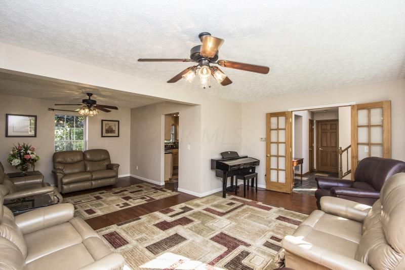 188 Midhurst Road Gahanna, OH 43230 - Photo 5 of 32