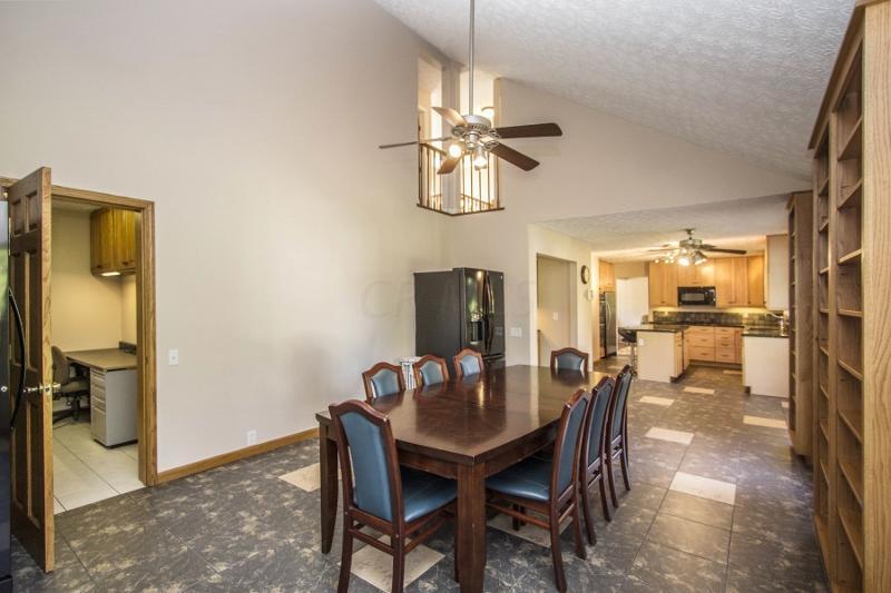 188 Midhurst Road Gahanna, OH 43230 - Photo 9 of 32