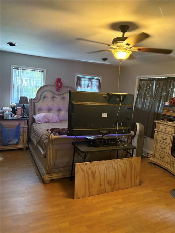 3531 Mt Gilead Road Southwest Atlanta, GA 30331 - Photo 4 of 6 a living room with furniture and a flat screen tv