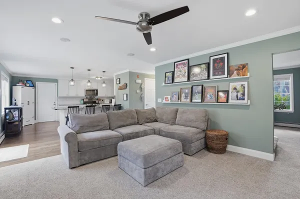 $750,000 | 3 Dover Lane, Buzzards Bay, MA 02532