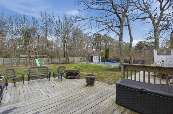 $750,000 | 3 Dover Lane, Buzzards Bay, MA 02532