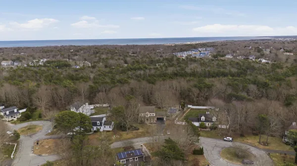 $750,000 | 3 Dover Lane, Buzzards Bay, MA 02532