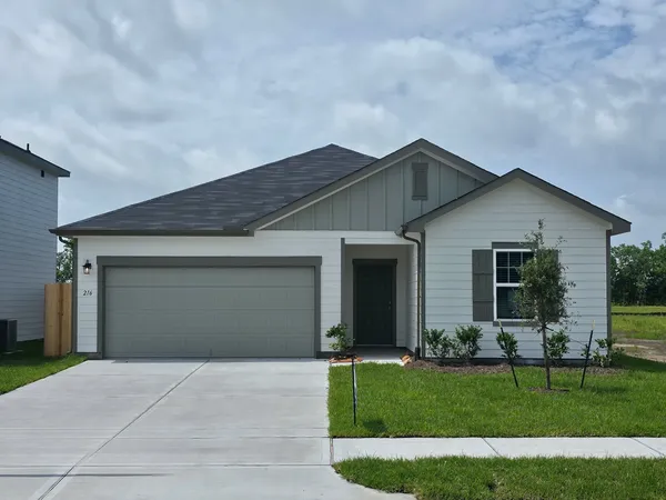 $204,990 | 216 Flagstone Drive, Liberty, TX 77575
