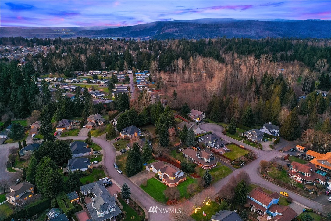 14010 282nd Lane Northeast Duvall, WA 98019 - Photo 29 of 31 a view of a city with sunset view