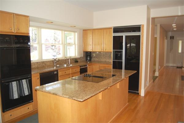 15 Dexter Road Lexington, MA 02420 - Photo 9 of 30