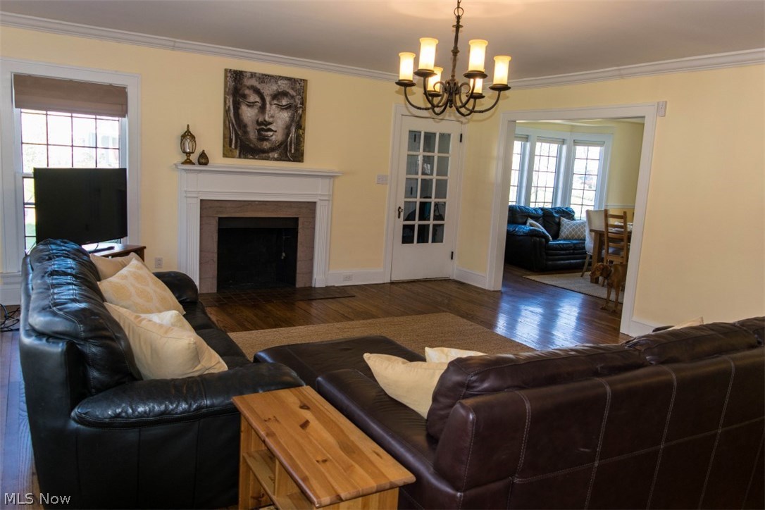 3376 Avalon Road Cleveland, OH 44120 - Photo 2 of 21 Gallery Image 2