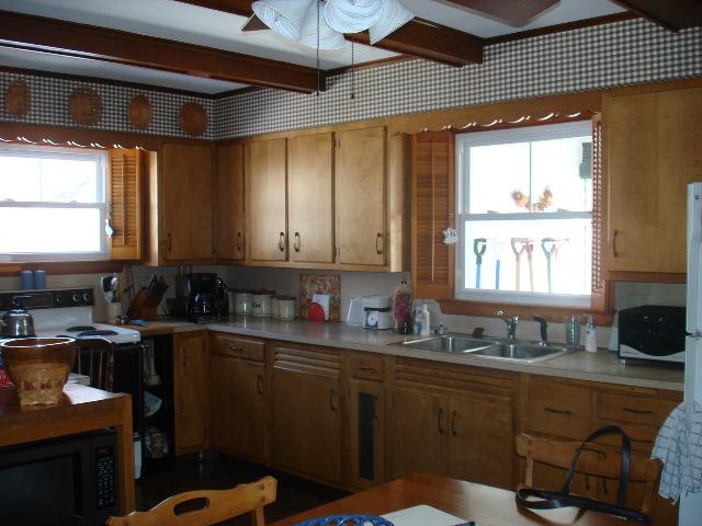 6 Harding Avenue Adams, MA 01220 - Photo 2 of 17 main kitchen