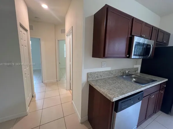 $4,250 | 191 Southeast 35 Avenue, Homestead, FL 33033