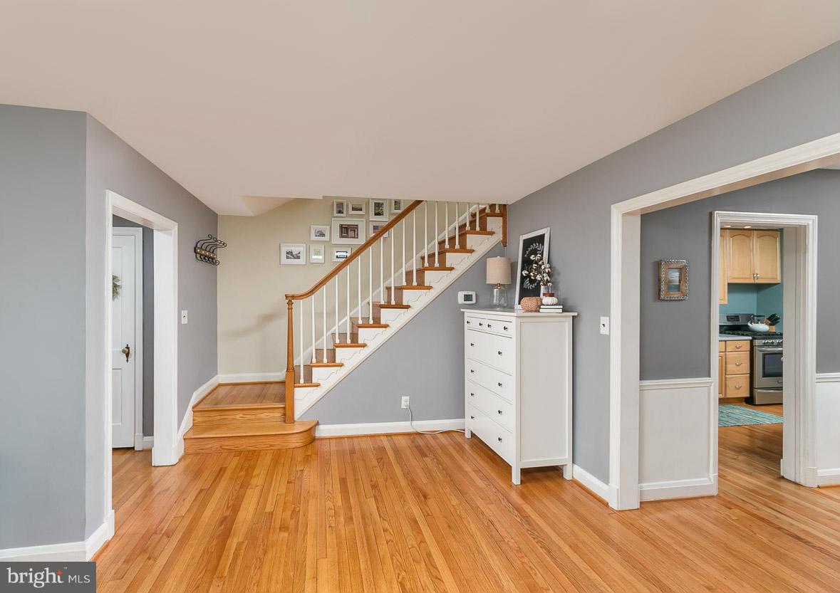 340 Greenlow Road Catonsville, MD 21228 - Photo 7 of 30 Interior (General)