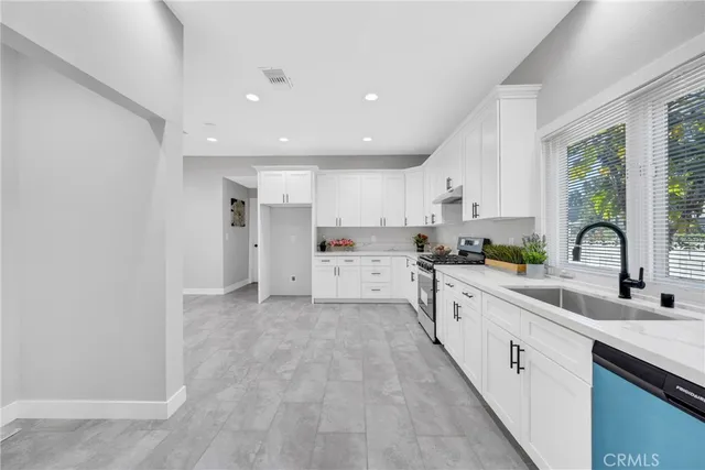 $989,000 | 404 East Kingsley Avenue, Pomona, CA 91767