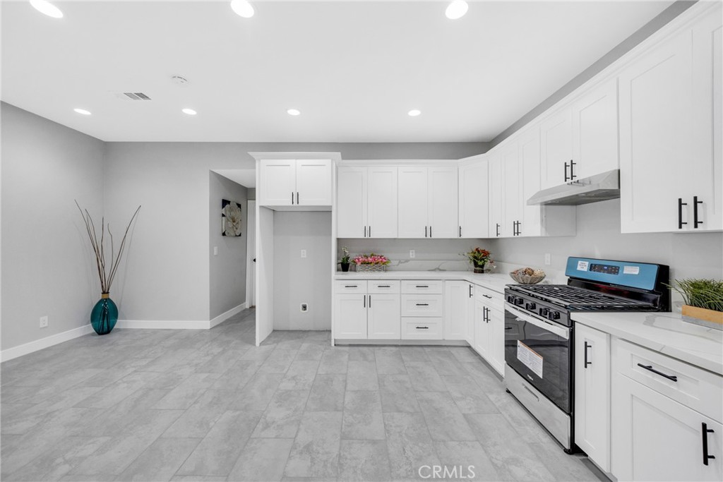 404 East Kingsley Avenue Pomona, CA 91767 - Photo 20 of 48