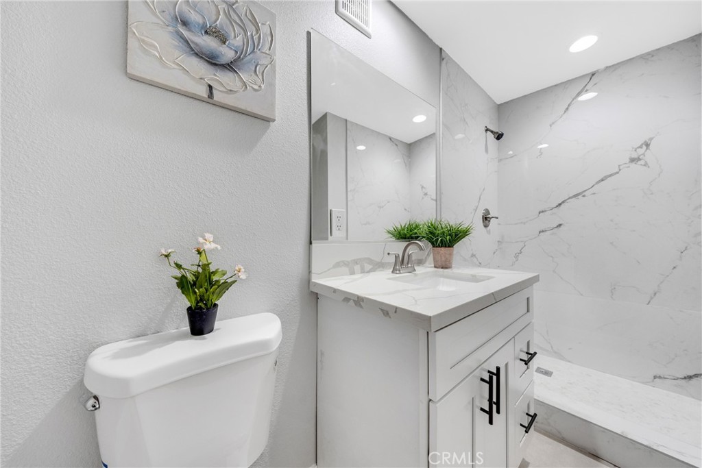 404 East Kingsley Avenue Pomona, CA 91767 - Photo 23 of 48