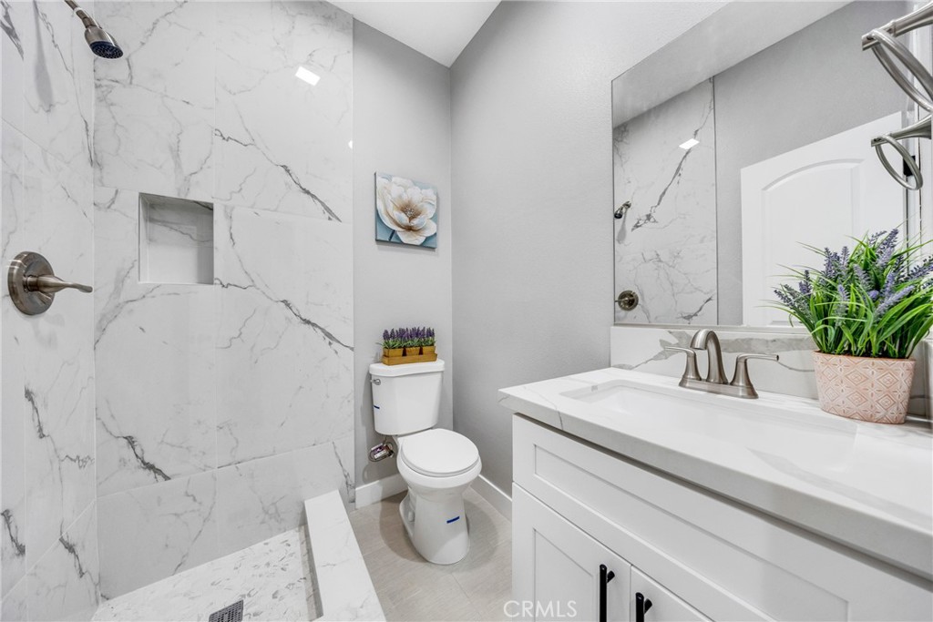 404 East Kingsley Avenue Pomona, CA 91767 - Photo 32 of 48