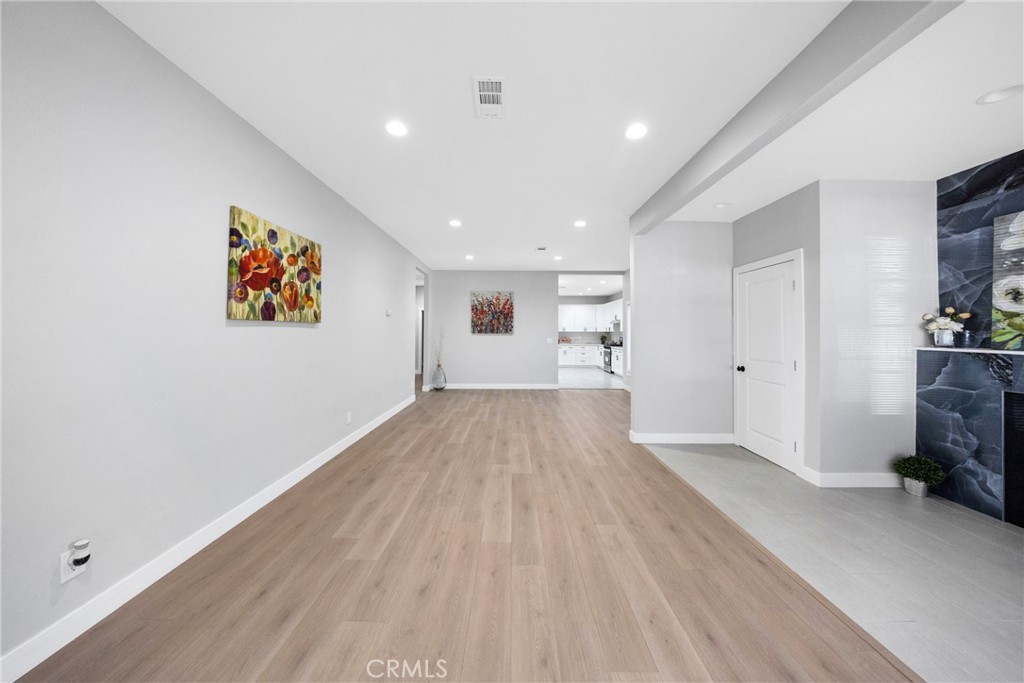 404 East Kingsley Avenue Pomona, CA 91767 - Photo 4 of 48