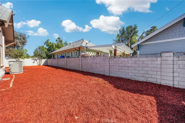 $989,000 | 404 East Kingsley Avenue, Pomona, CA 91767