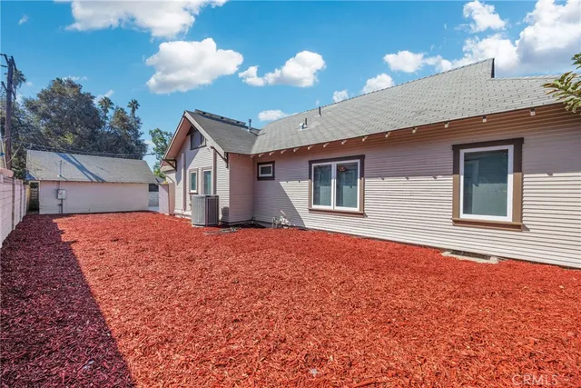 $989,000 | 404 East Kingsley Avenue, Pomona, CA 91767