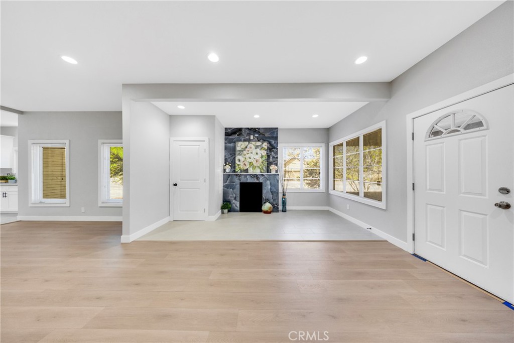 404 East Kingsley Avenue Pomona, CA 91767 - Photo 6 of 48