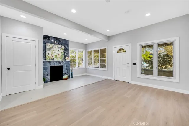 $989,000 | 404 East Kingsley Avenue, Pomona, CA 91767