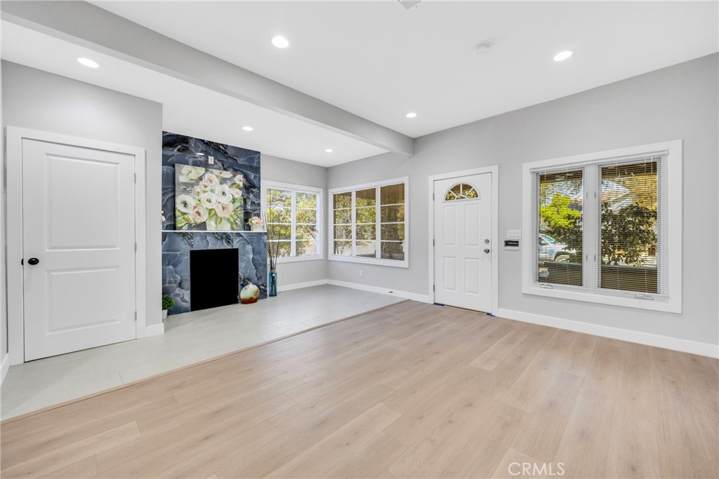 404 East Kingsley Avenue Pomona, CA 91767 - Photo 7 of 48