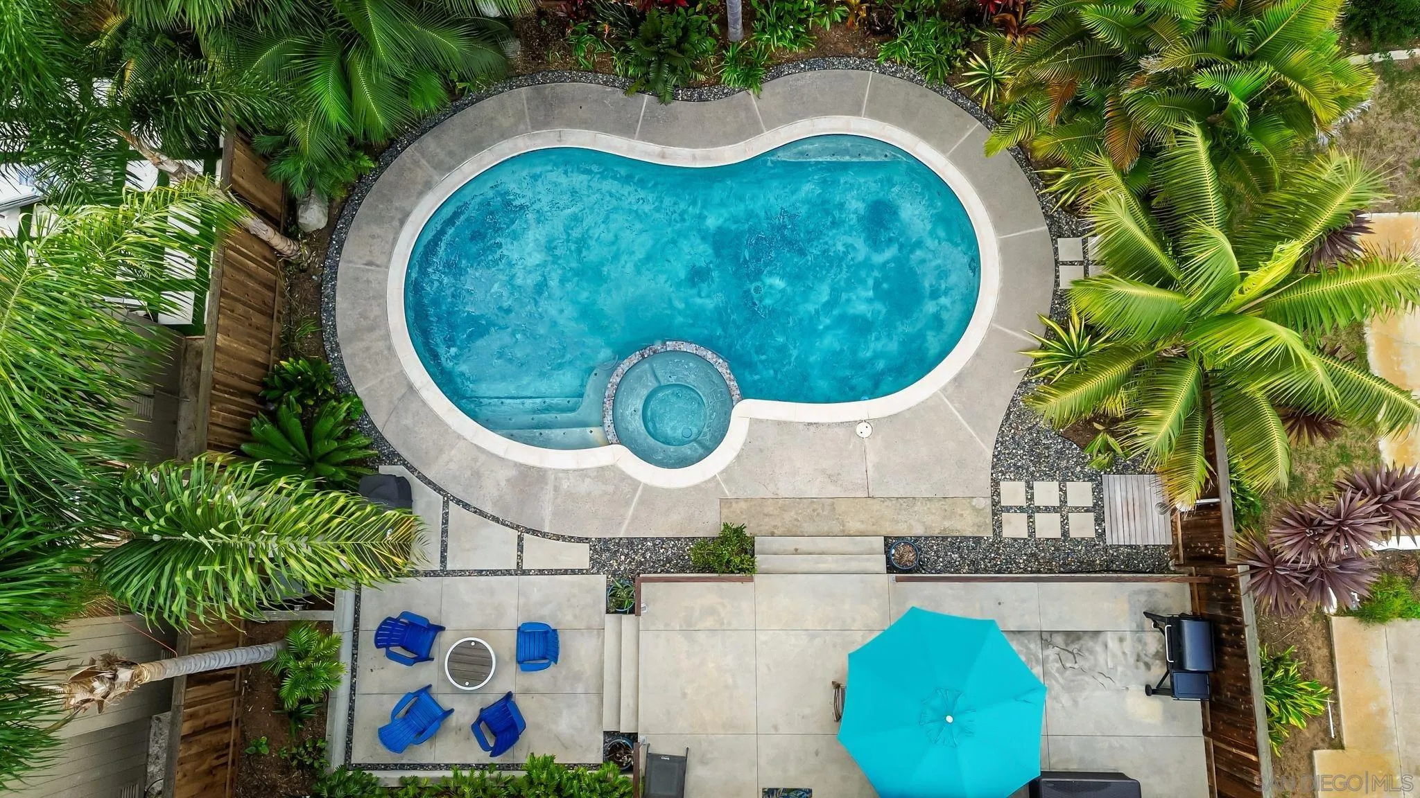 13814 Recuerdo Drive Del Mar, CA 92014 - Photo 29 of 31 an outdoor sitting area with a swimming pool